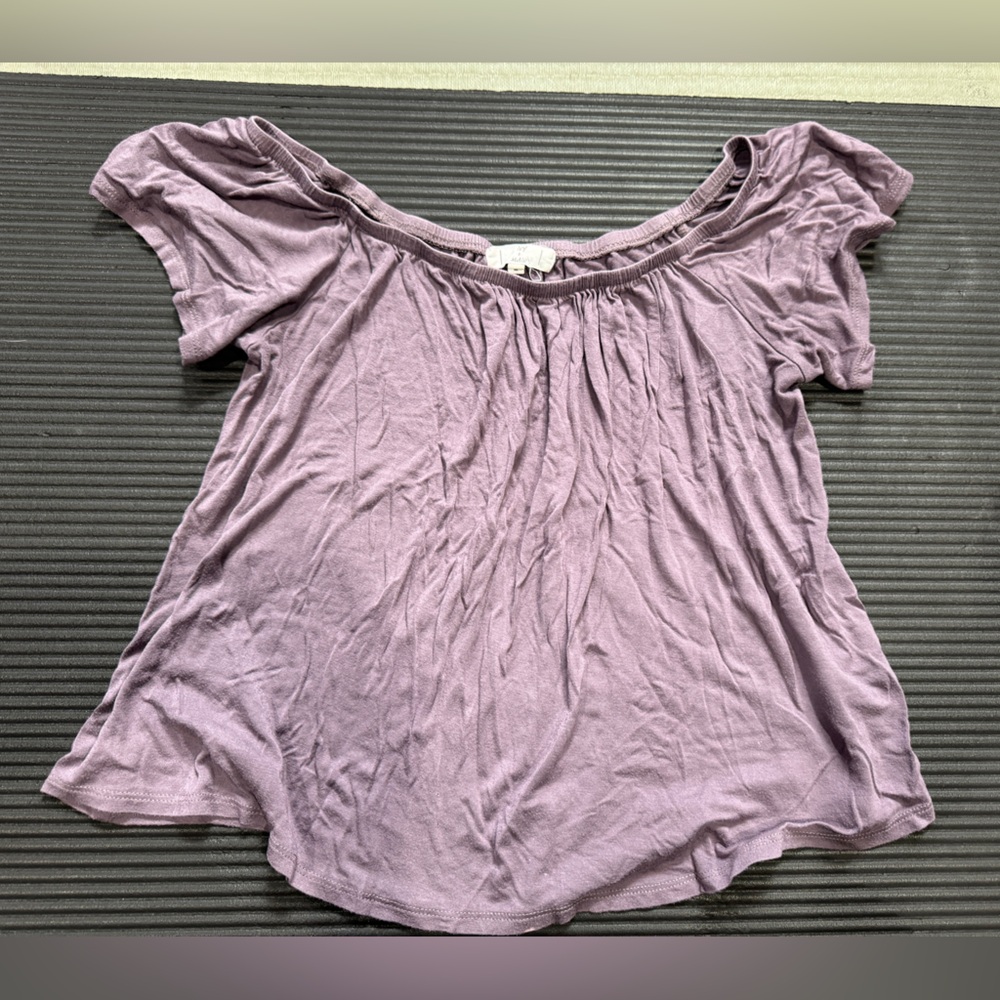 Ivy & Main ladies size M top